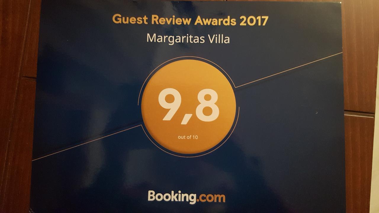 Margaritas Villa Rafína Eksteriør bilde